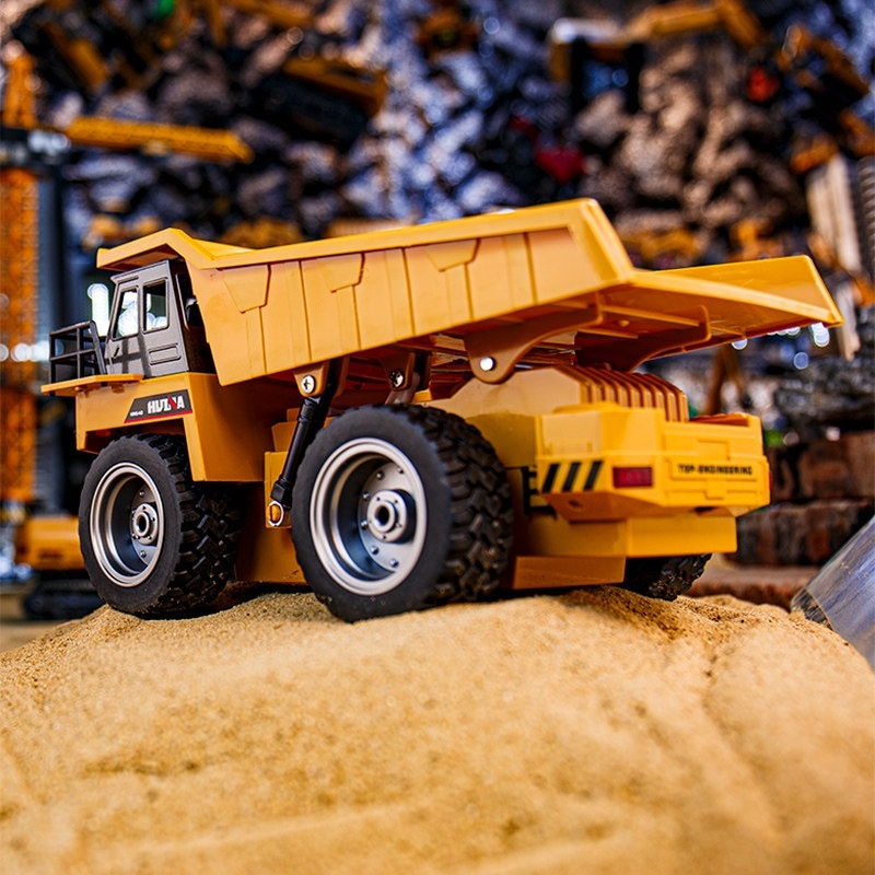 Huina 1534 RCダンプトラック 1/18スケール  - Rc Hobby Dump Truck のレビューと価格